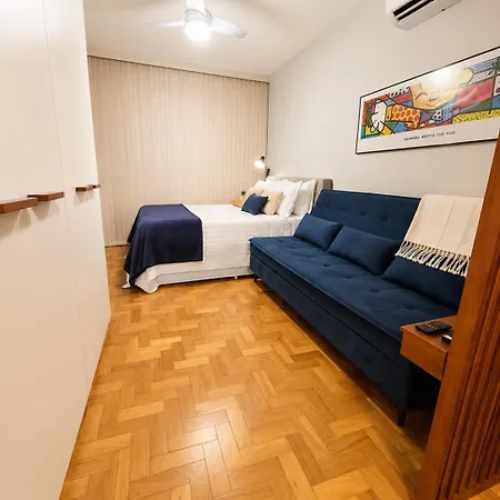 Studio Copacabana 222-2